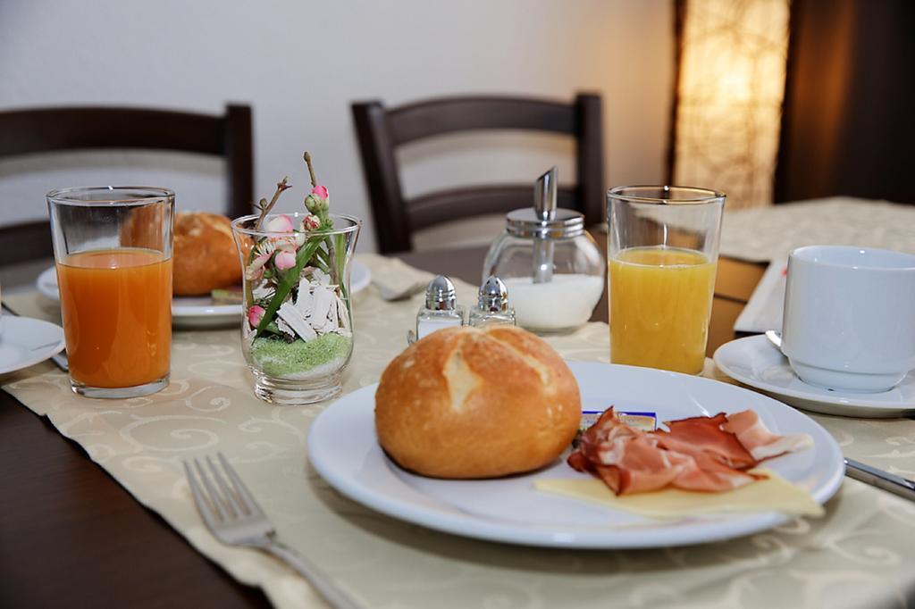 Hotel Huettl - Garni Вормс Экстерьер фото
